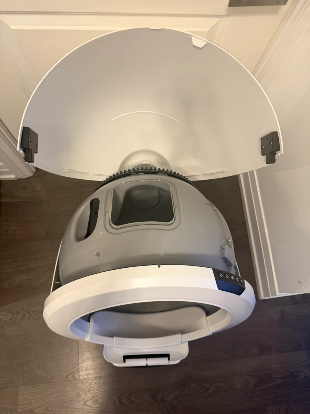 Litter-Robot 4 Automatic Self-Cleaning Litter Box - photo 4