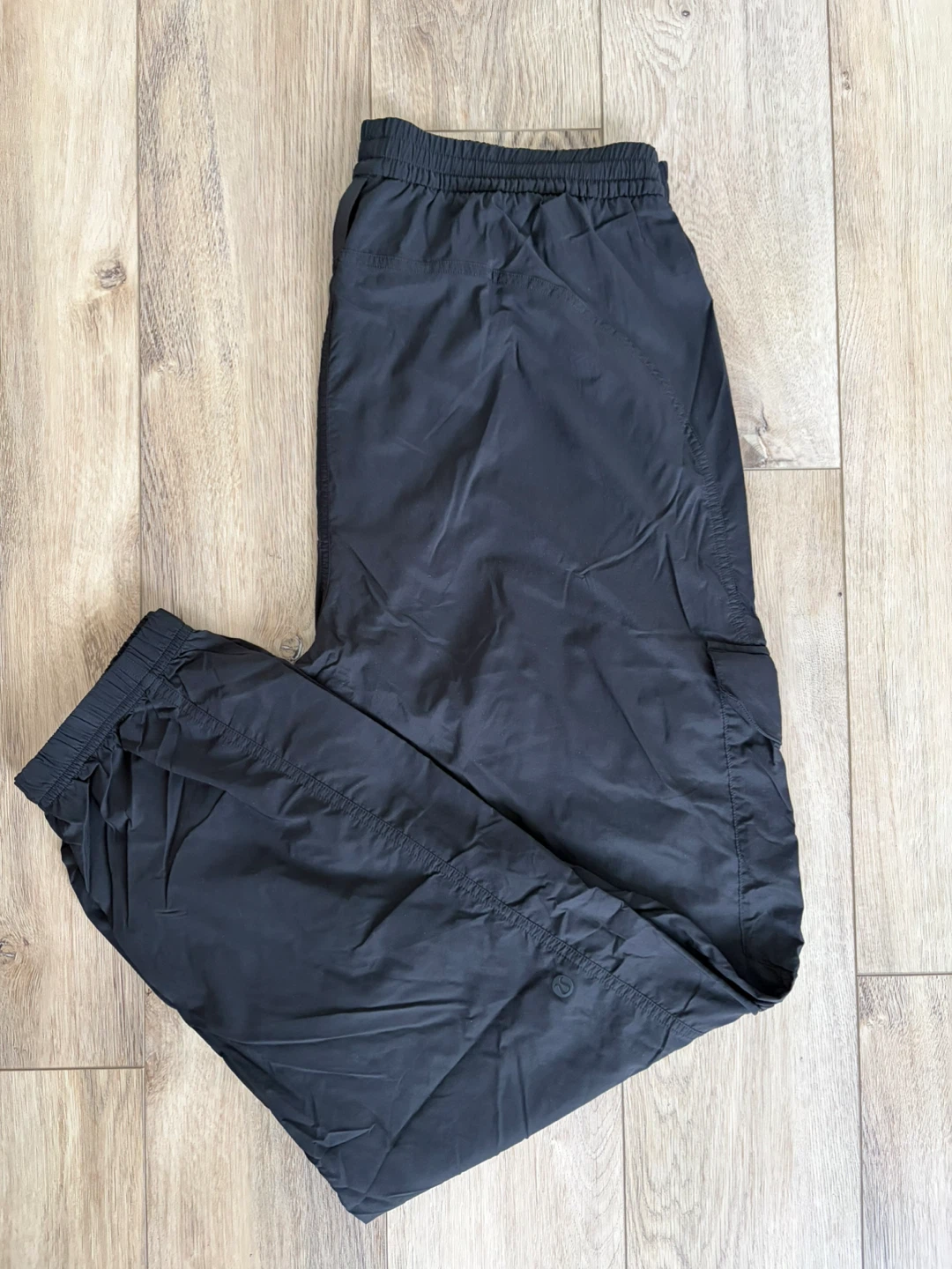 Lululemon Lightweight Cargo Mid-rise Hiking Pant - photo 2