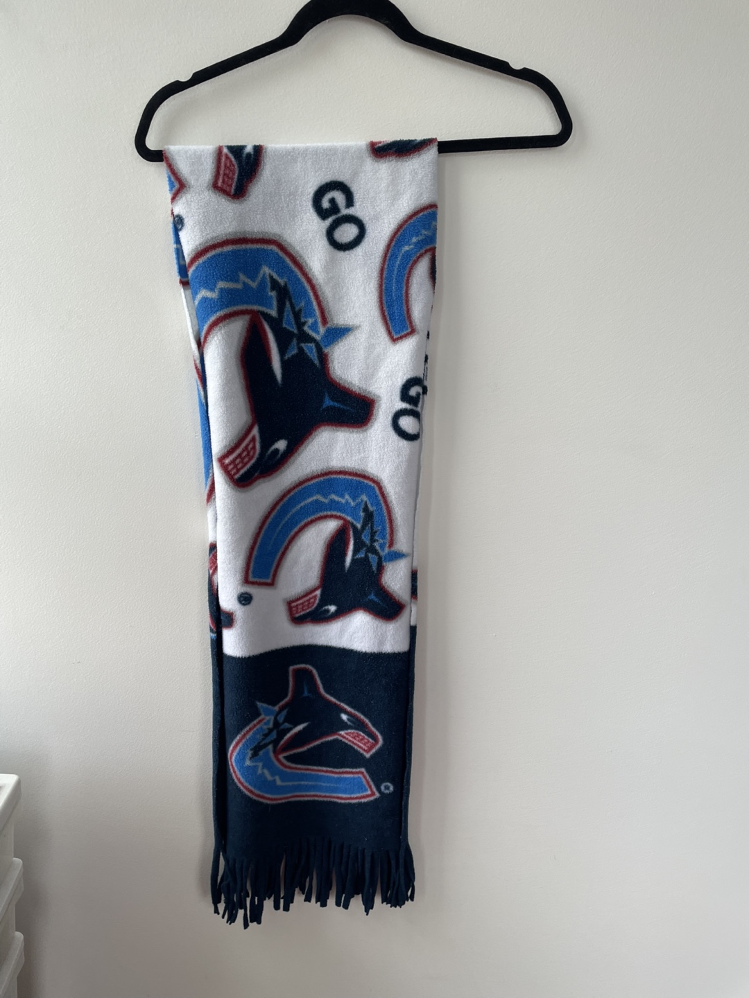 Retro Canucks Scarf