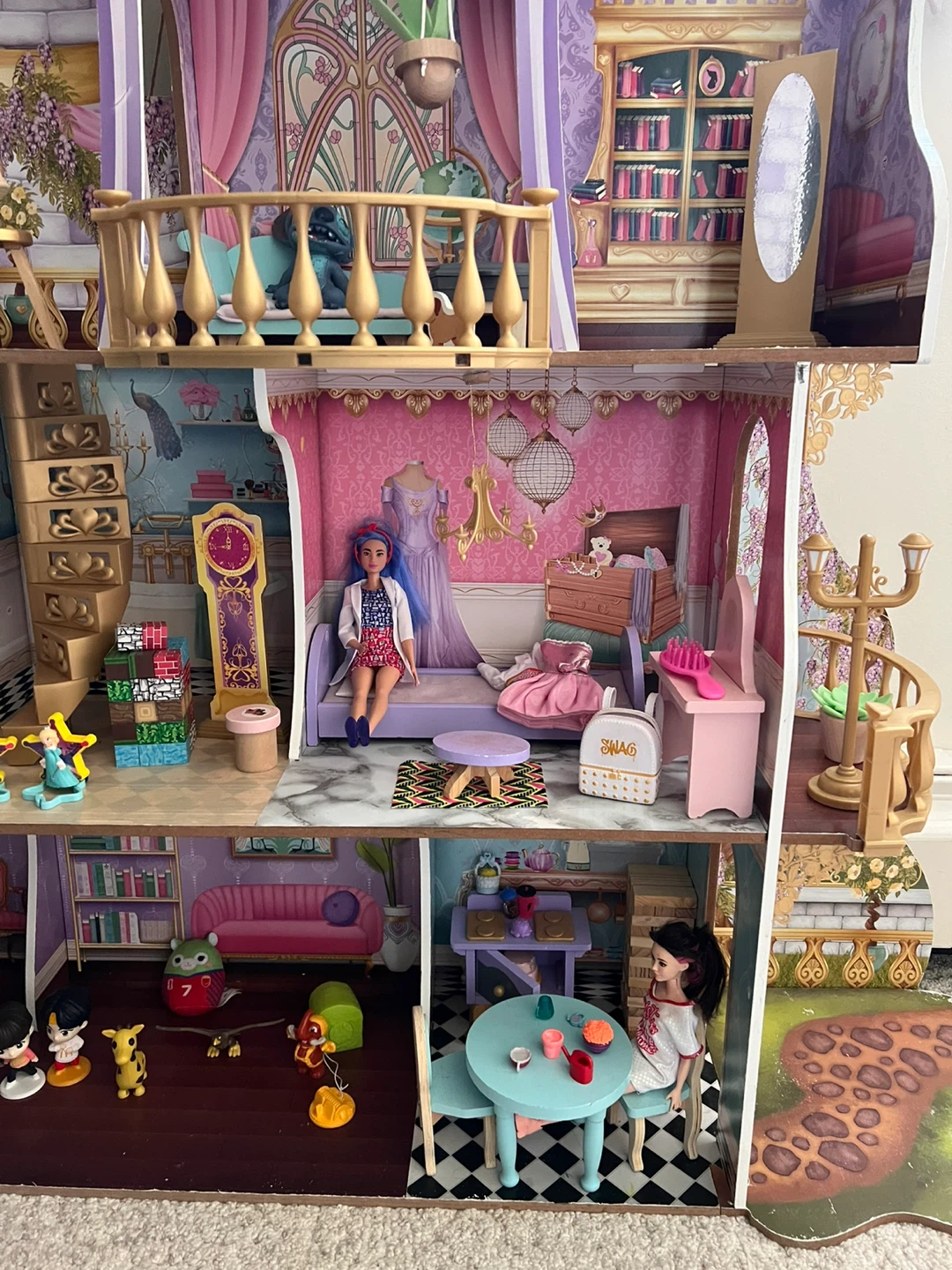 Disney Rapunzel Tangled Wooden Dollhouse - photo 2