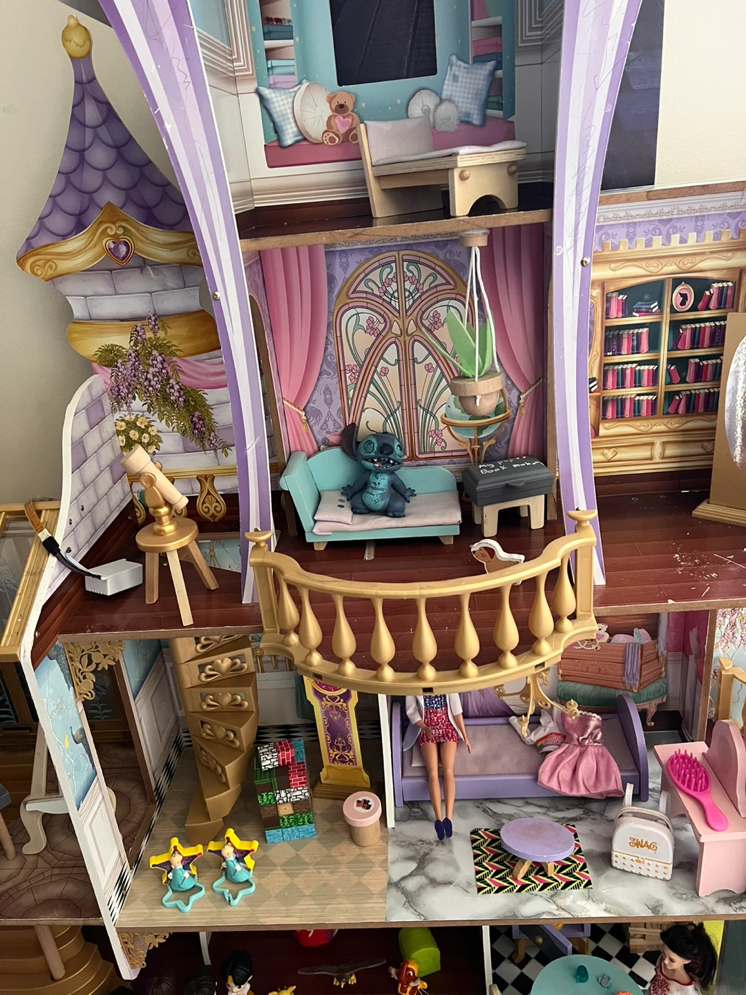 Disney Rapunzel Tangled Wooden Dollhouse - photo 5