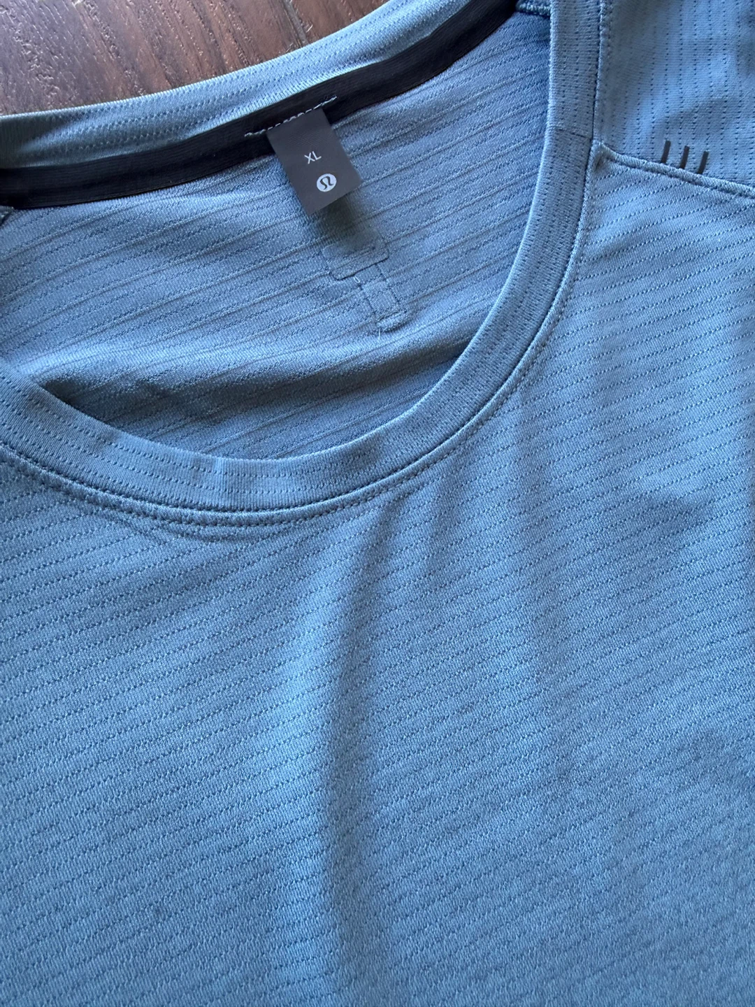 Lululemon License to Train Shirt - Size XL - photo 2