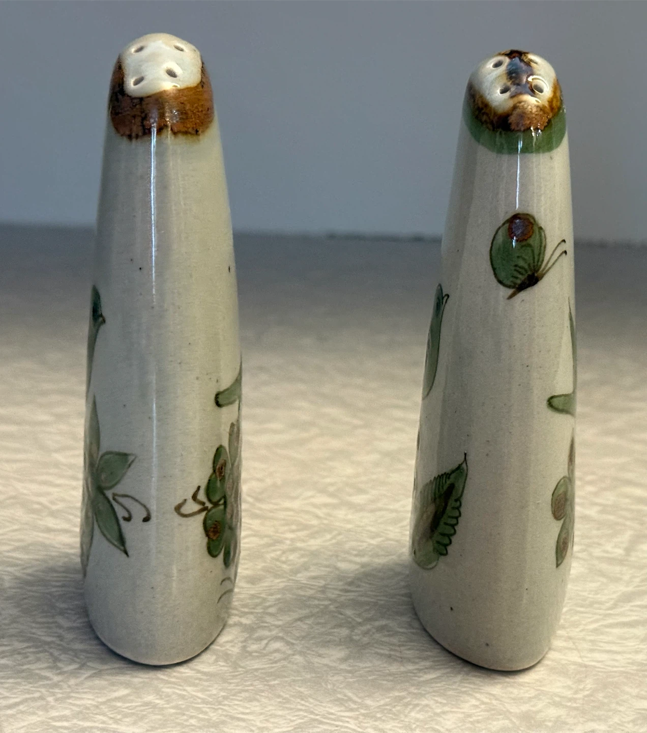 Vintage Mexican Pottery Bird Salt and Pepper Set - photo 2