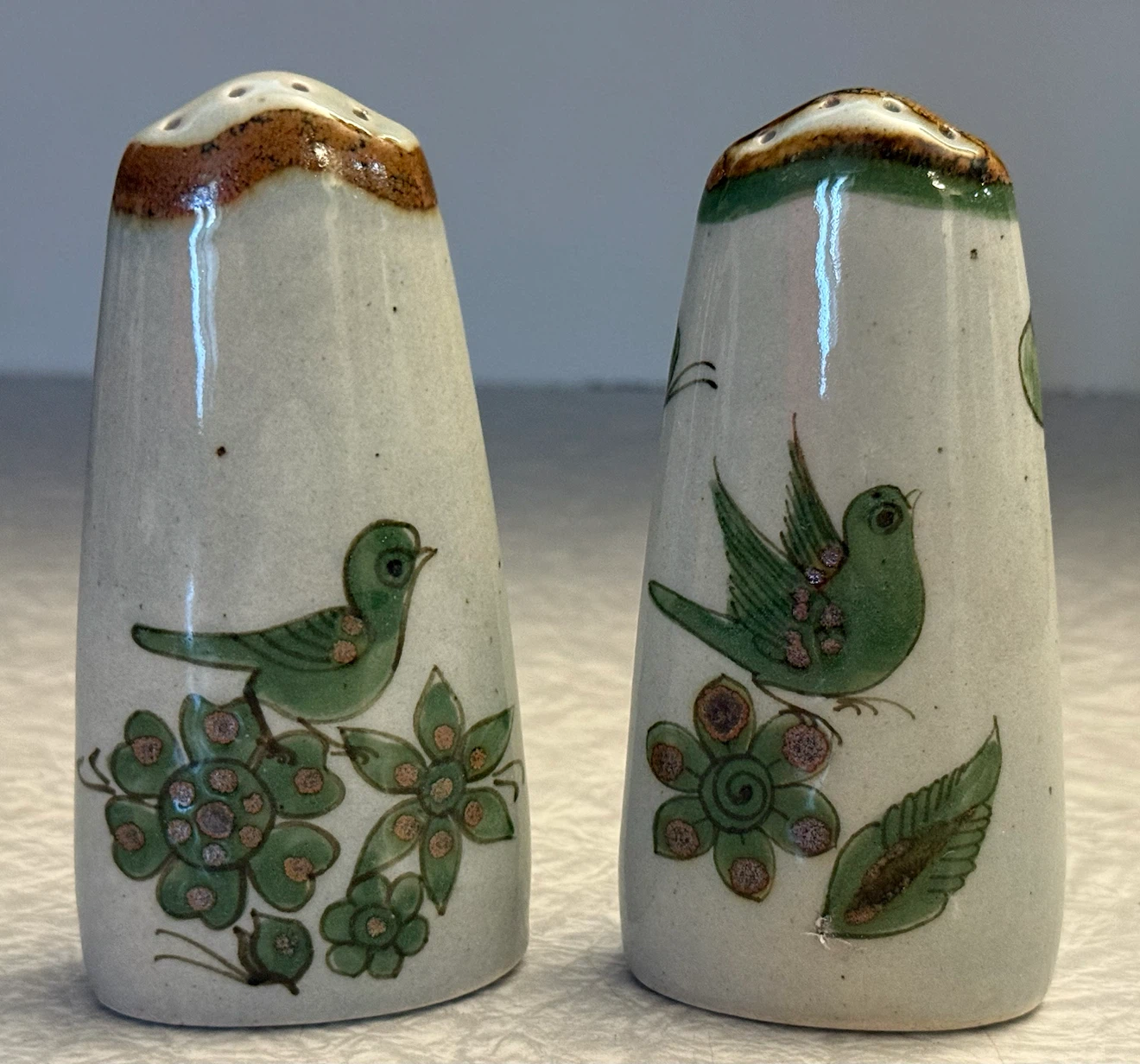 Vintage Mexican Pottery Bird Salt and Pepper Set - photo 3