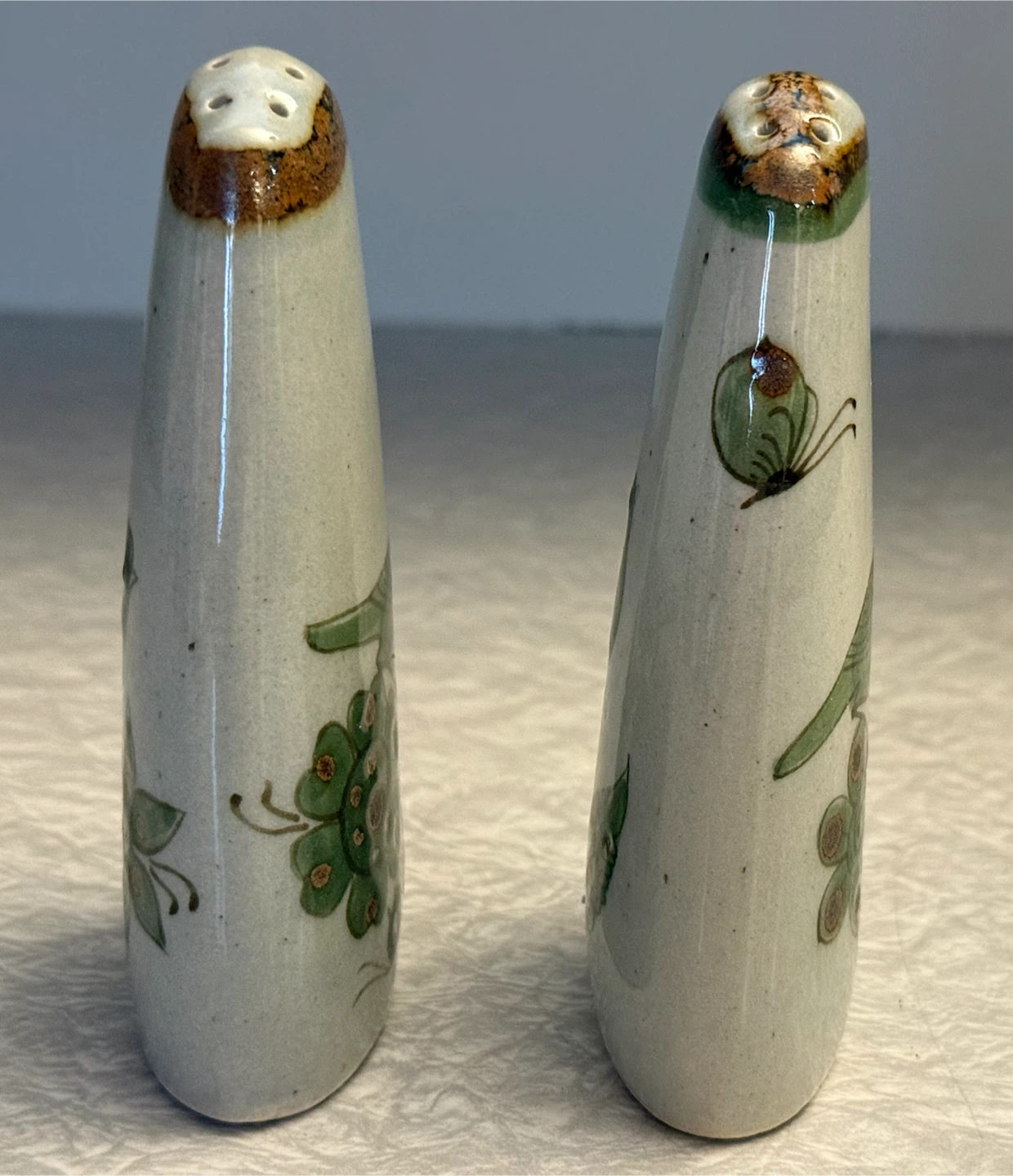 Vintage Mexican Pottery Bird Salt and Pepper Set - photo 4