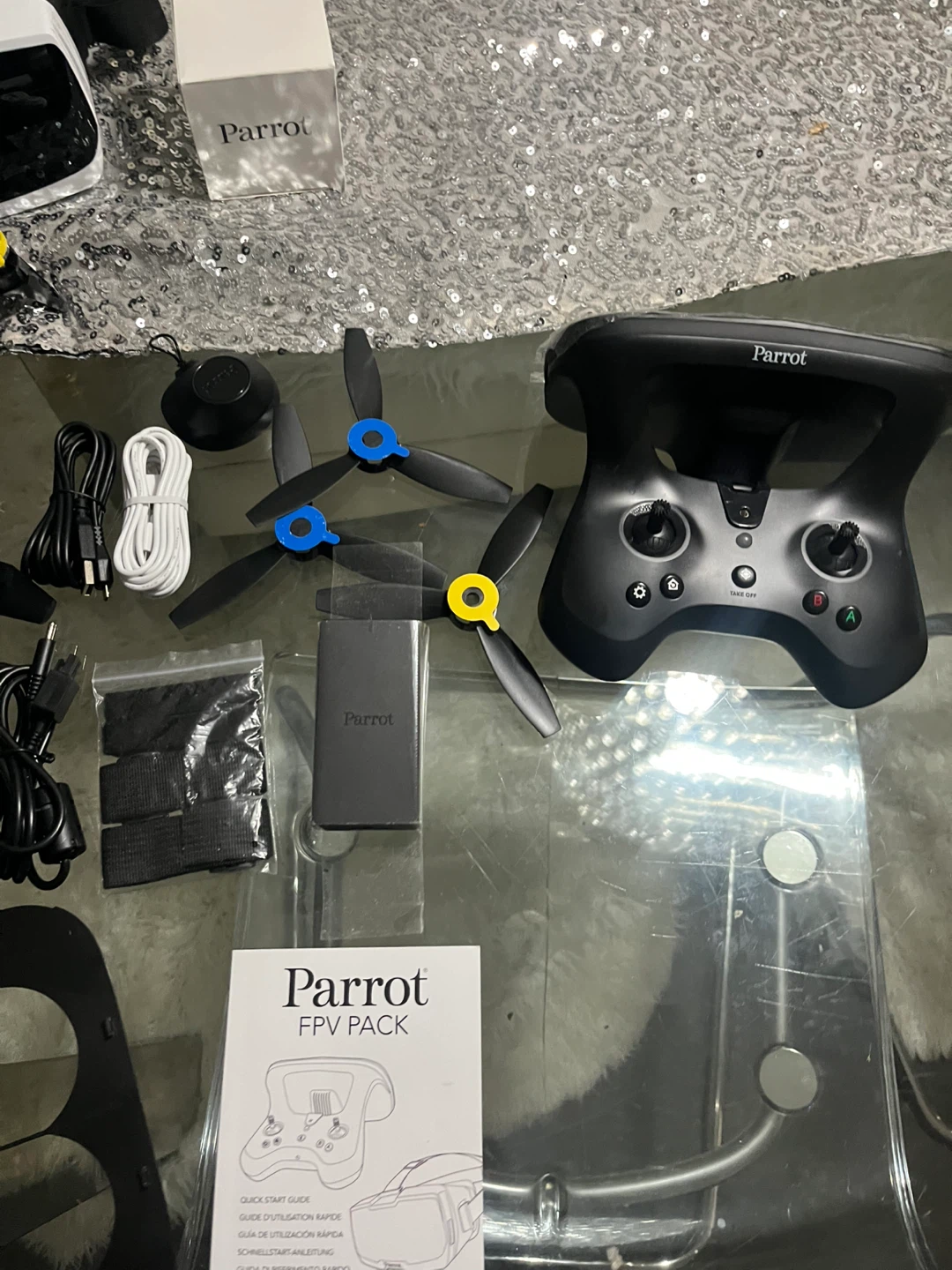 Parrot Bebop 2 FPV Drone Pack complete set never used - photo 4