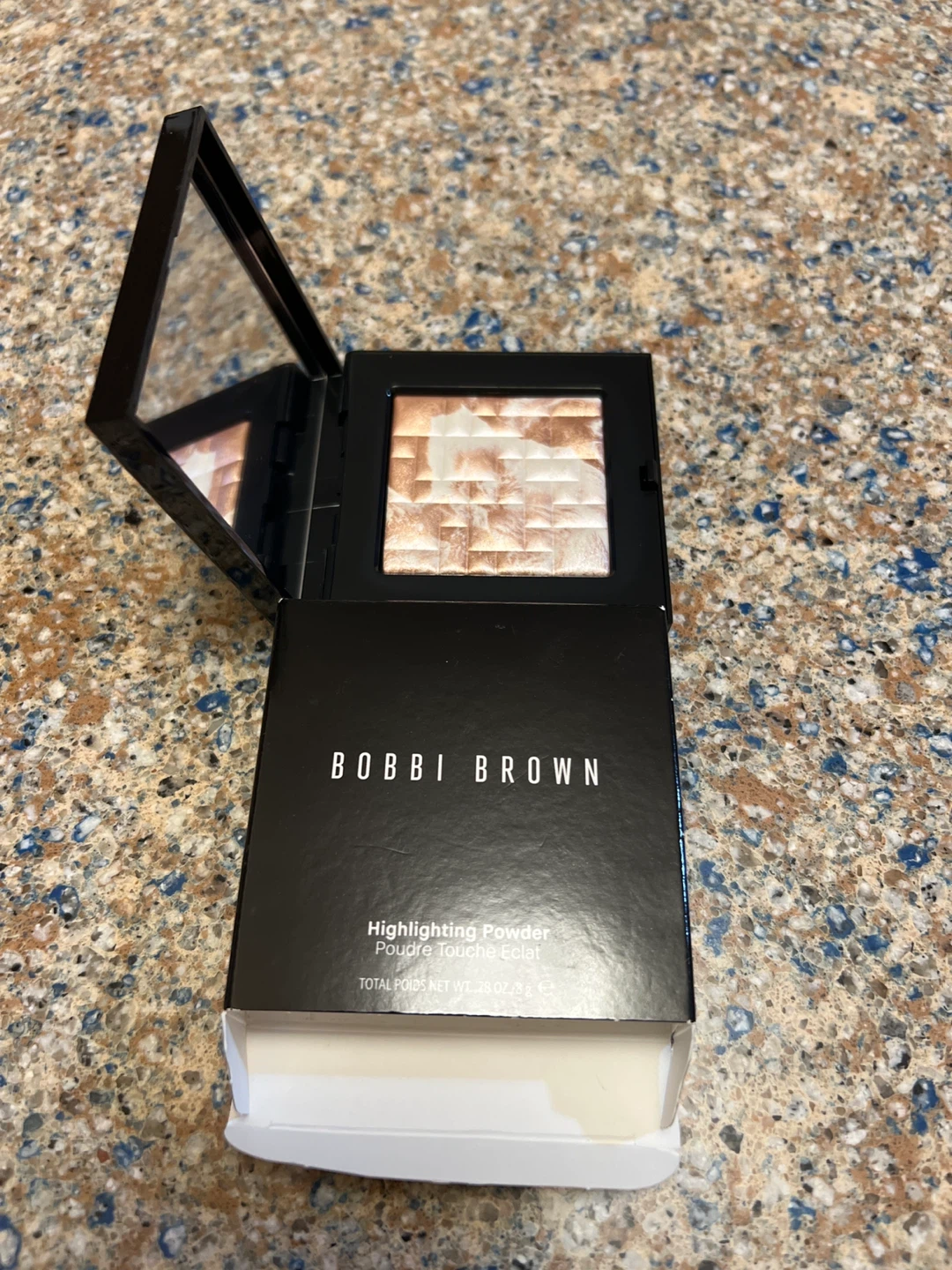 Bobbi Brown Highlighting Powder in Pink Glow