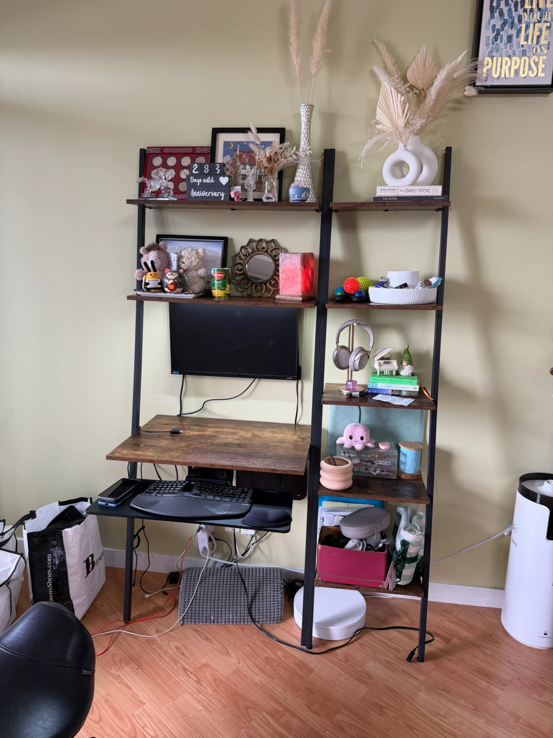Desk + shelf + light + keyboard tray - photo 5