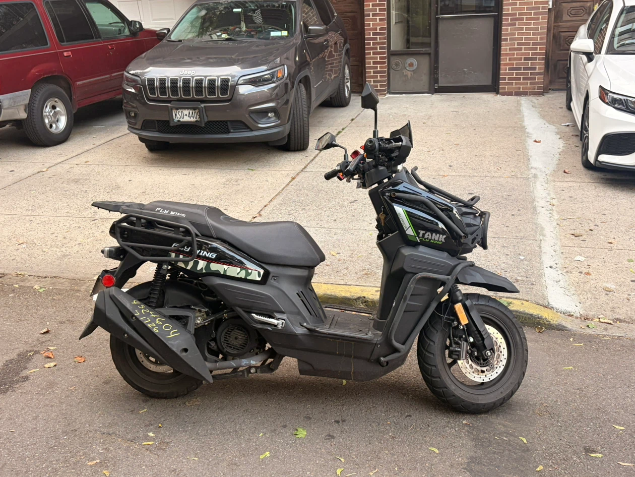 Fly Wing Tank Scooter