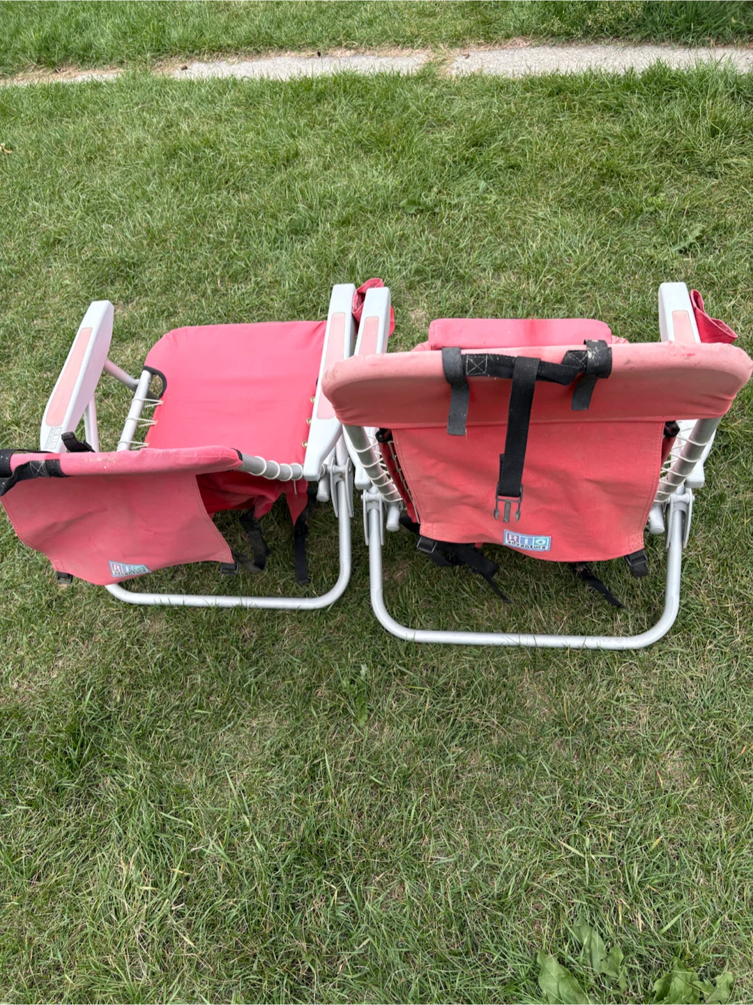 Two Rio Adventure Pink Beach Chairs - photo 3