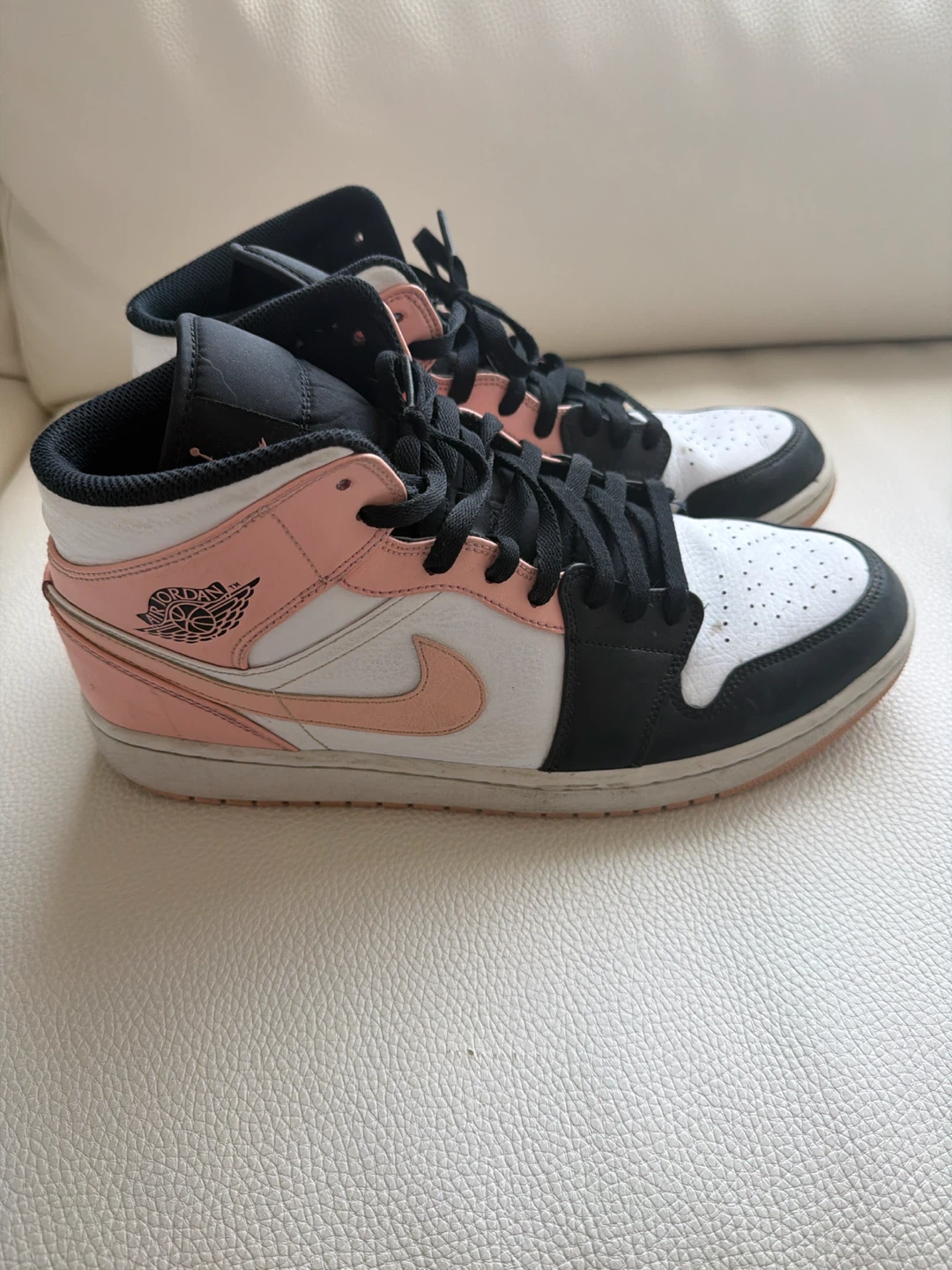 Air Jordan 1 Mid arctic orange, black/white/pink