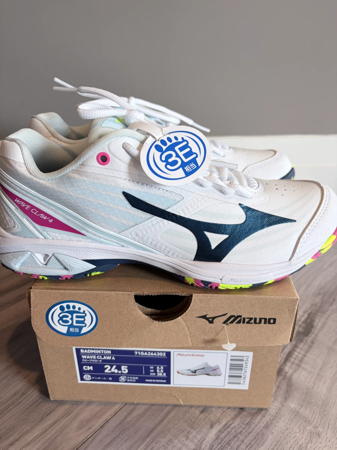 Mizuno Wave Claw 4 Badminton/Indoor Court Shoes 24.5cm