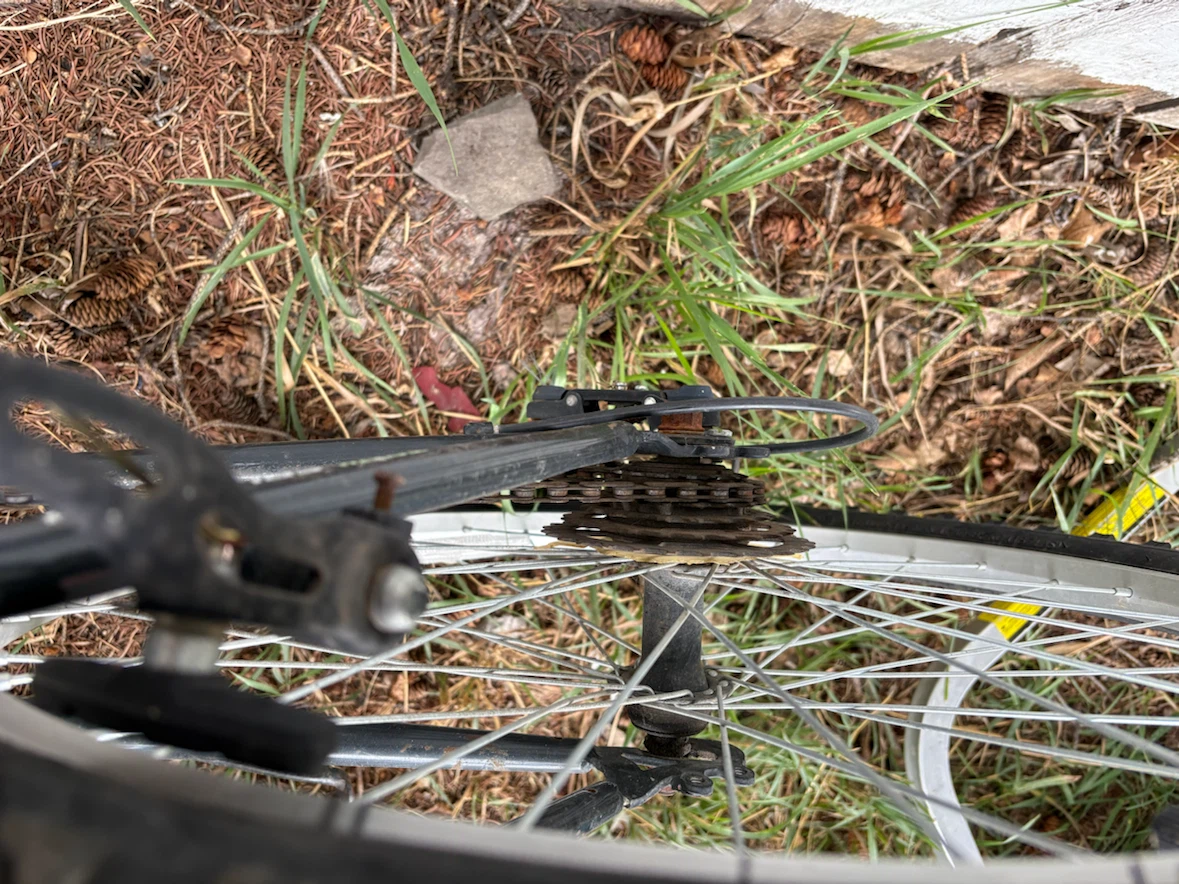Supercycle HighPeak Mountain Bike - photo 5