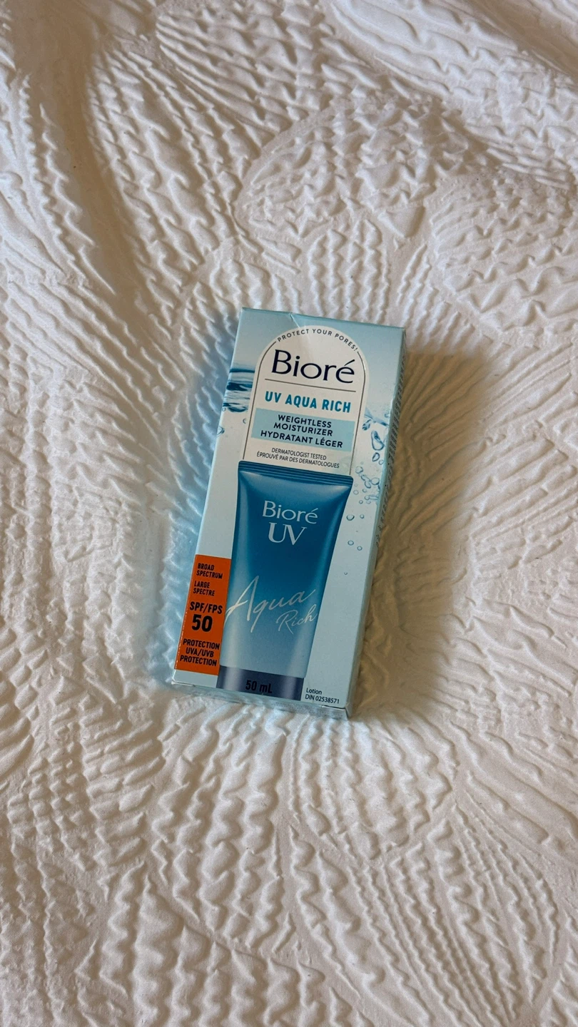 Bioré UV Aqua Rich Weightless Moisturizer SPF 50