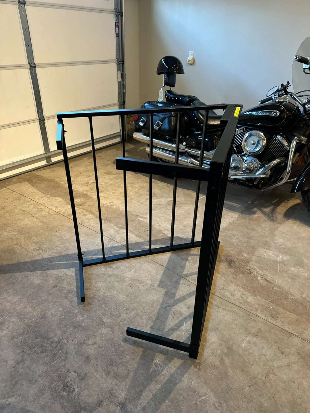 Metal Bed Frame - Twin picup $95. Delivery $$ - photo 2