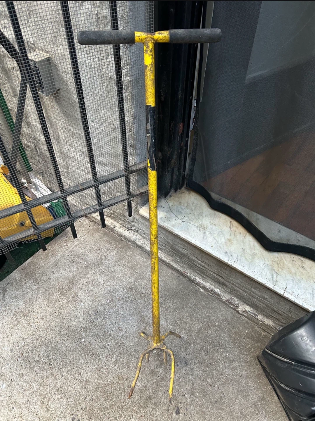 Manual Garden Stand-Up Weeder Tool
