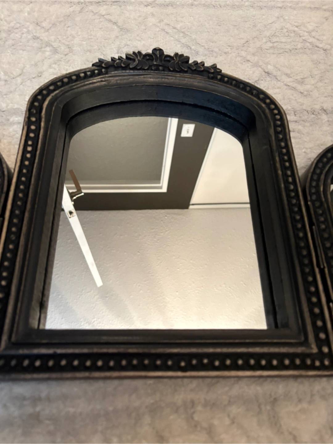 Vintage-Style Tri-Fold Tabletop Mirror - photo 2