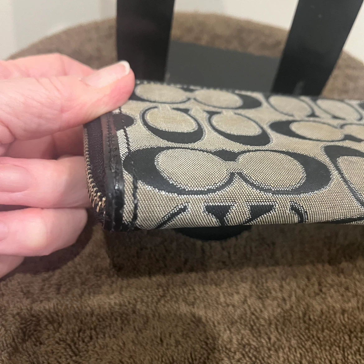 Coach Signature Zip-Around Wallet - photo 4