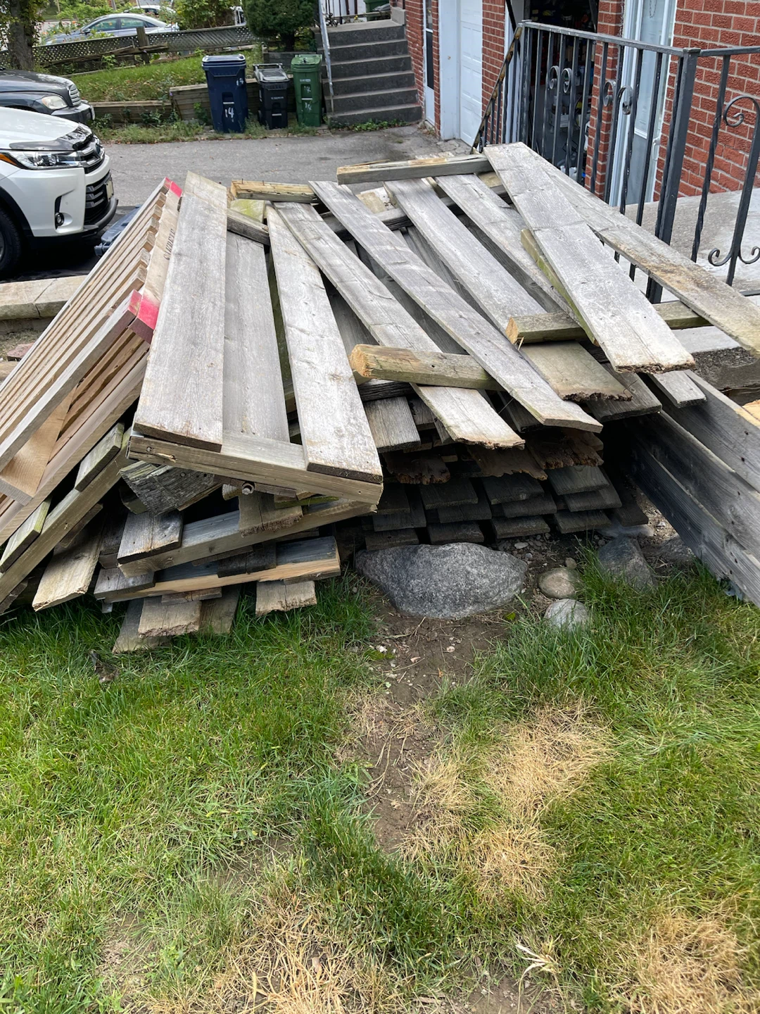 Assorted Reclaimed Wood Planks - photo 2