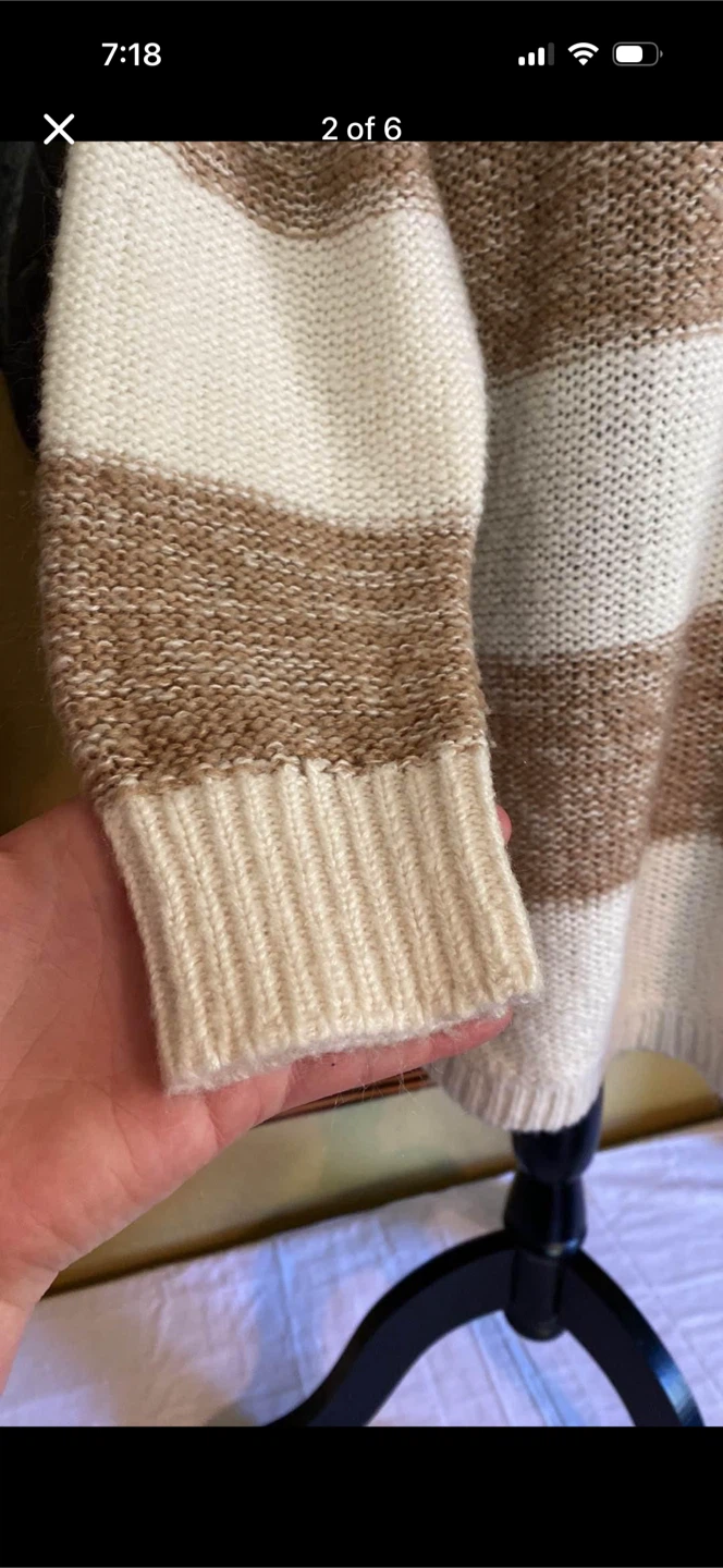 Jordache Knit Turtle Neck Sweater - photo 3