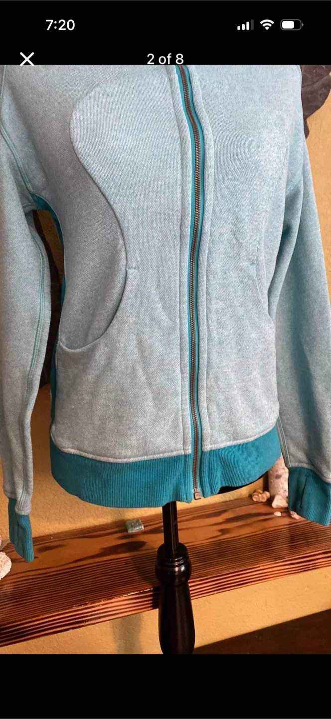 Lululemon Hoodie - photo 2