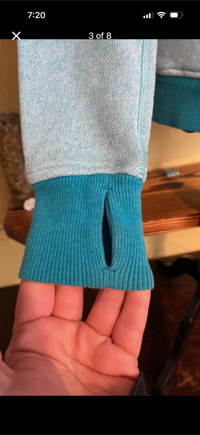 Lululemon Hoodie - photo 3