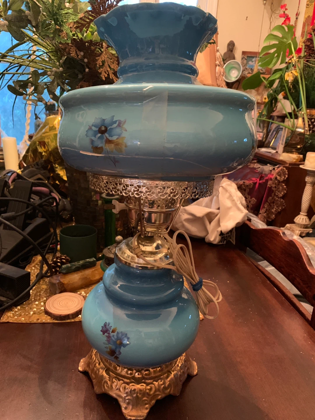 Free: Vintage Lamp. Broken.