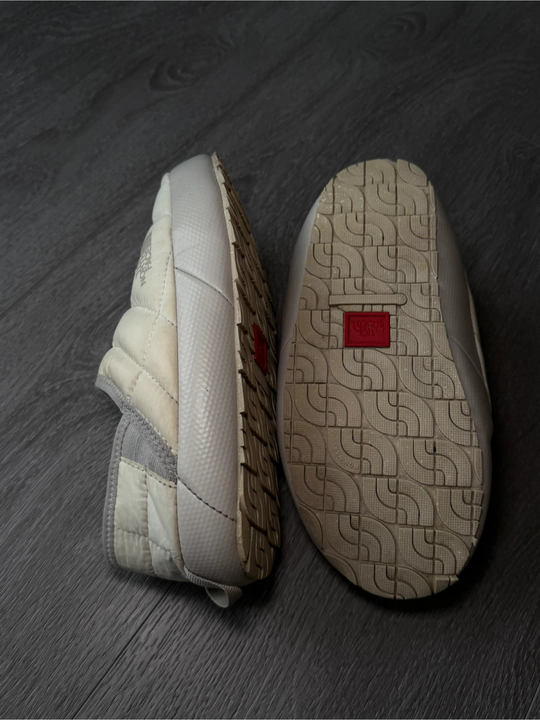 The North Face Nuptse Slippers US 4 - photo 3