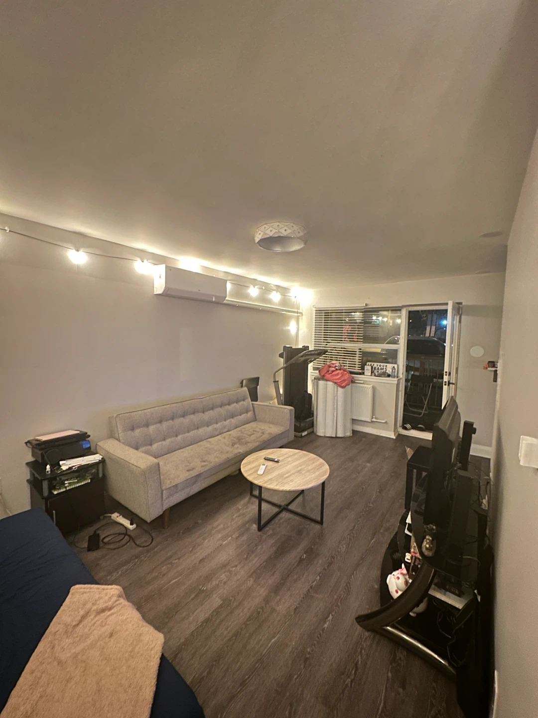 Private room for rent - photo 4