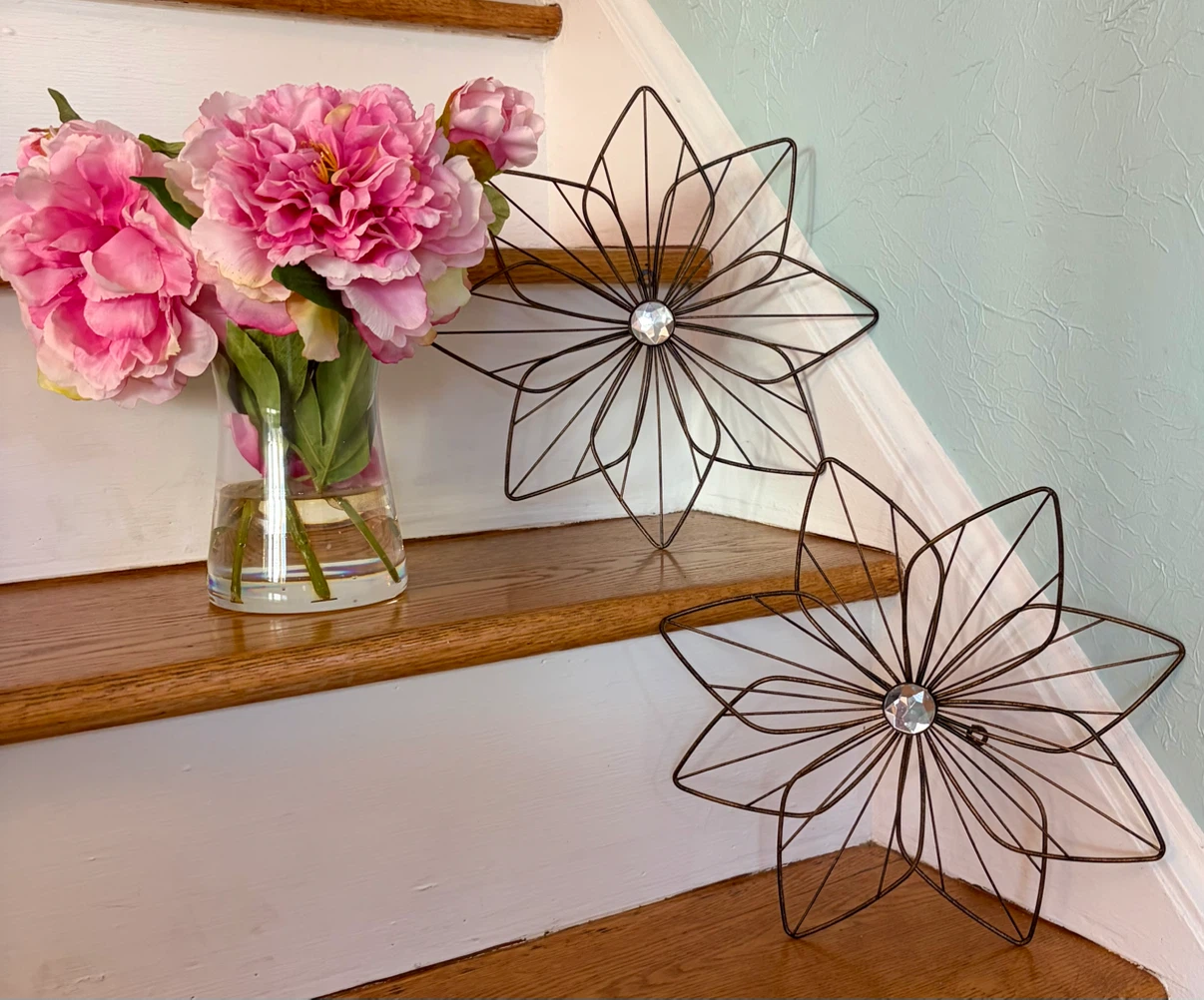 PAIR OF STAR WALL DECOR