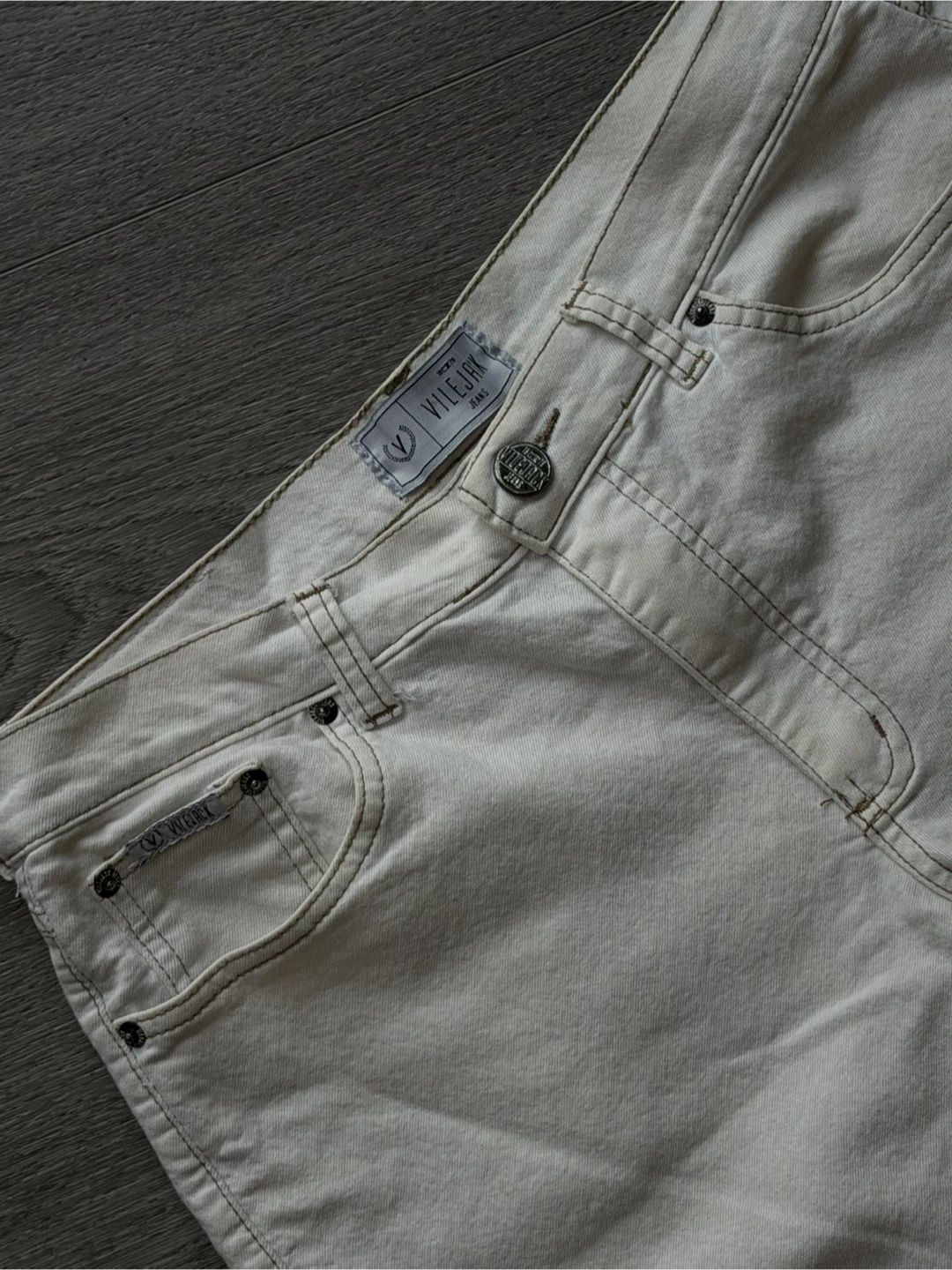 Vilejack Off-White Jeans Size 46