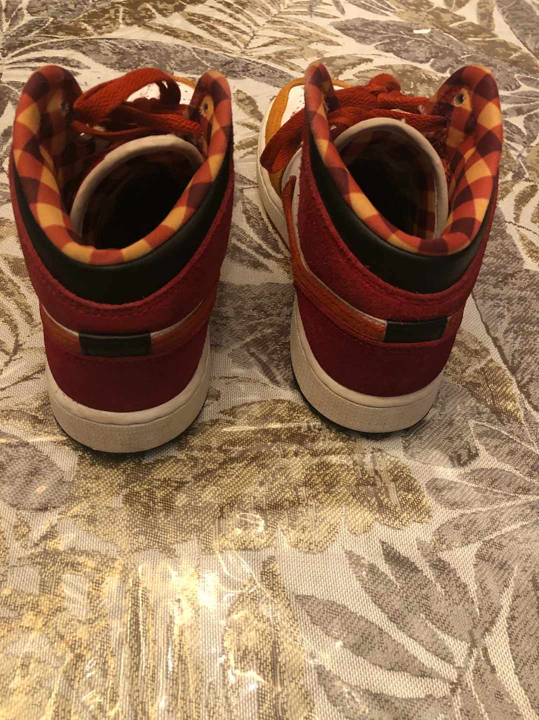 Nike Air Jordan 1 Mid Shoes - photo 3