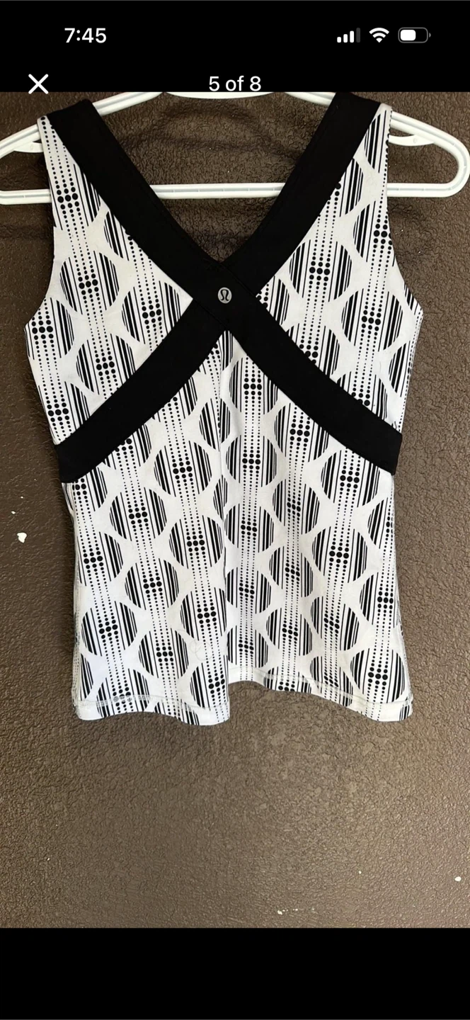 Lululemon V-Neck Tank Top - photo 5