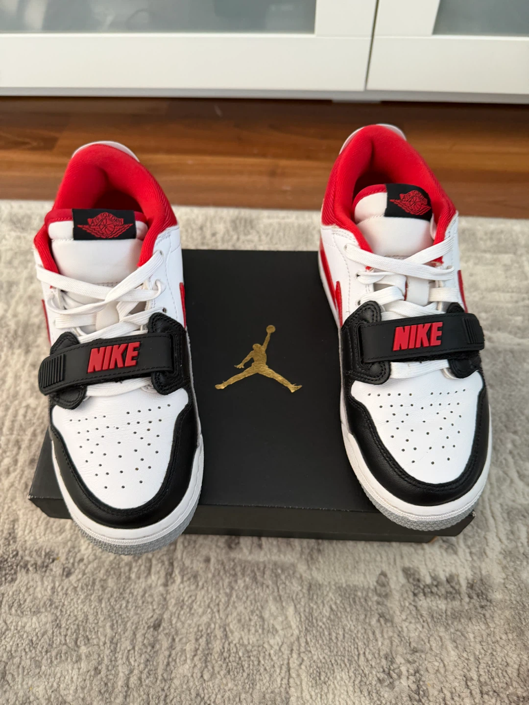 Nike Air Jordan White Red Black