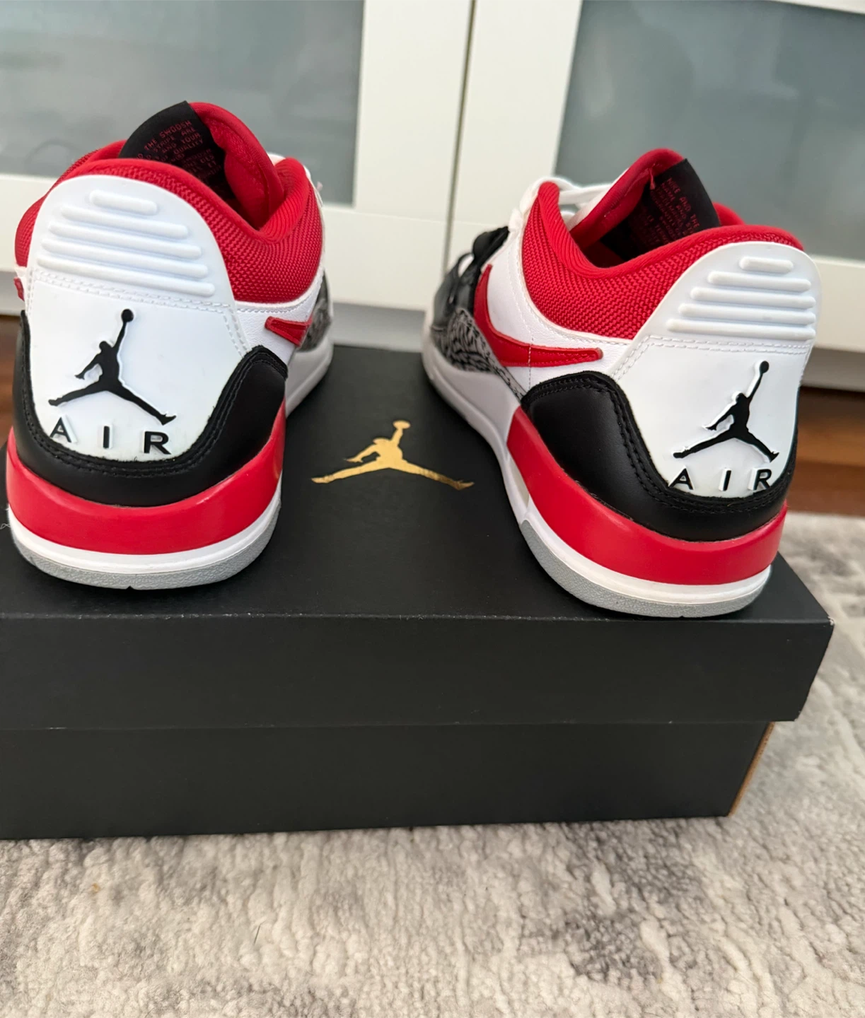 Nike Air Jordan White Red Black - photo 3
