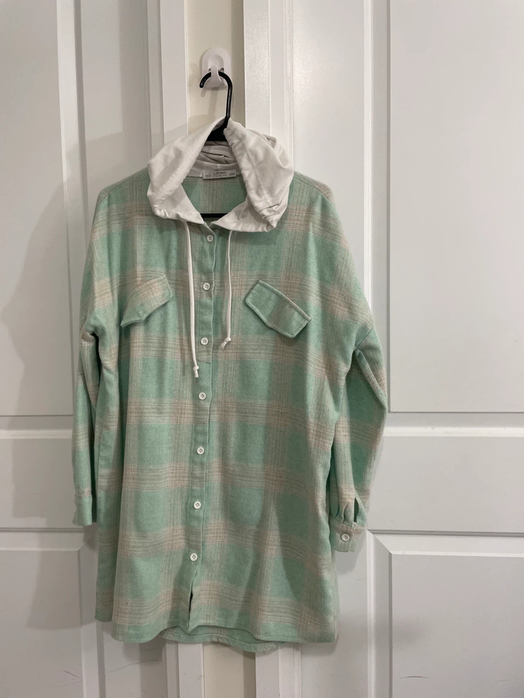 Loreen Fashion Hooded Plaid Shirt
