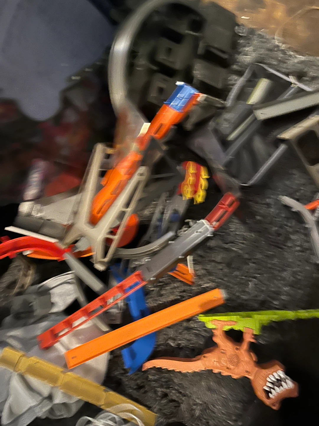 Hot Wheels Track and Dinosaur Set complete - photo 2