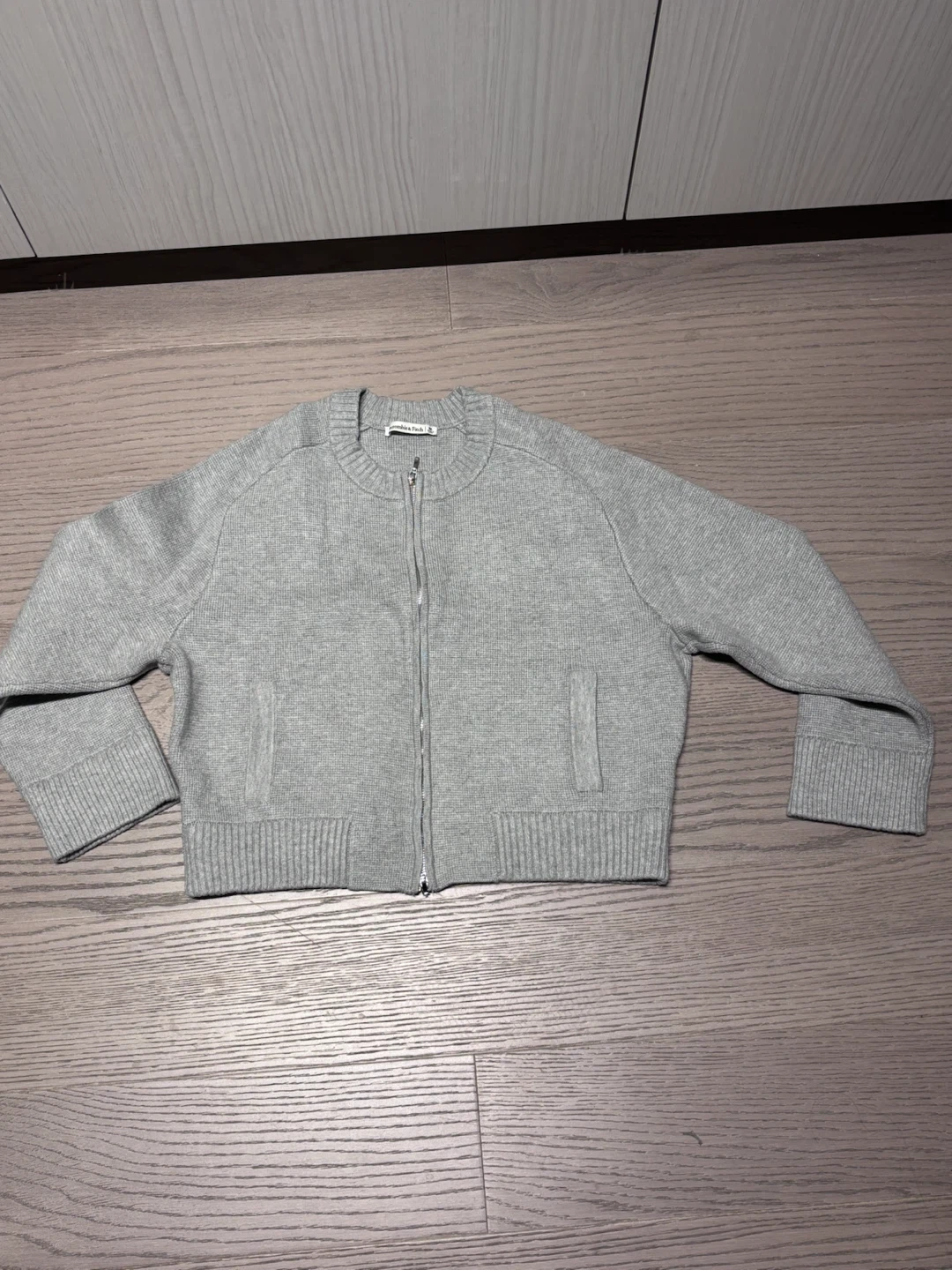 New - Abercrombie & Fitch sweater