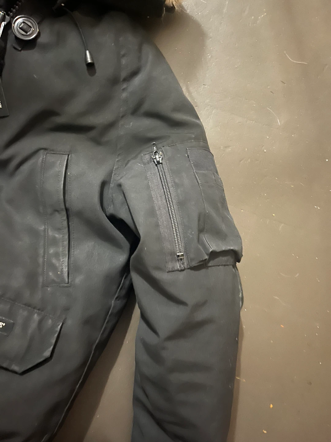Canada Goose Black Bomber Jacket size xs - photo 4