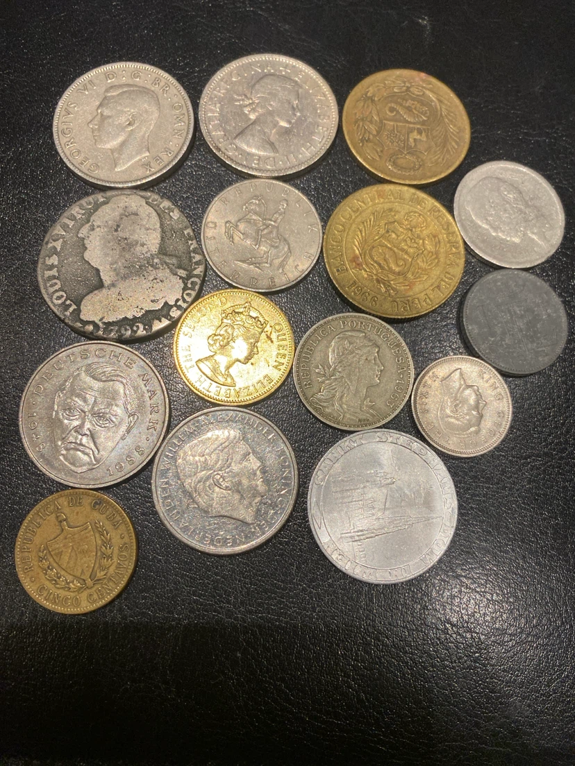 Assorted International Collectible Coin Set - photo 2