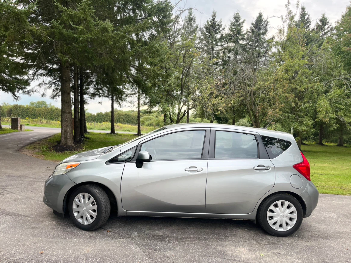 2014 Nissan Versa Note SV - photo 2