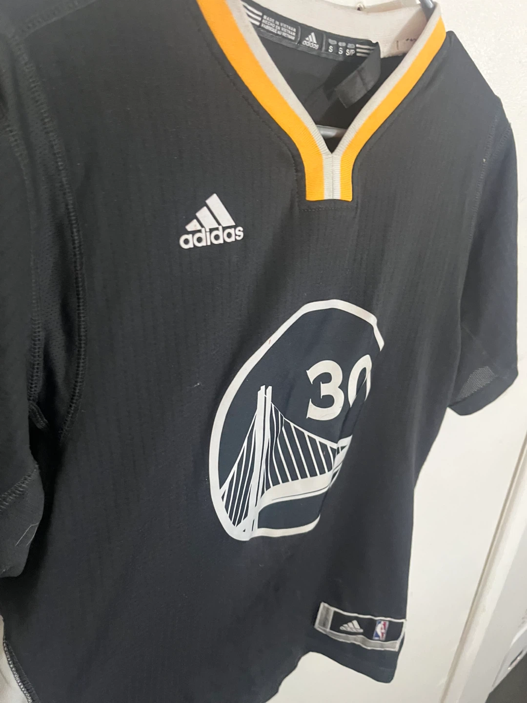 Adidas Golden State Warriors Curry 30 Jersey size small - photo 3