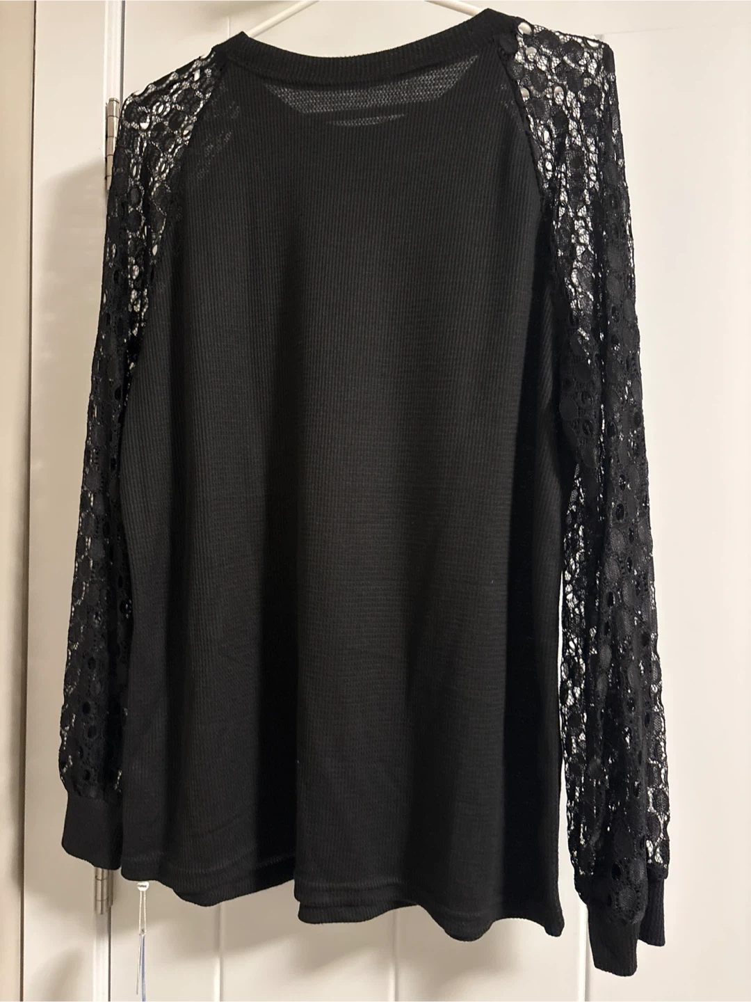 Brand New XL Black long-sleeve top with lace sleeves - photo 2