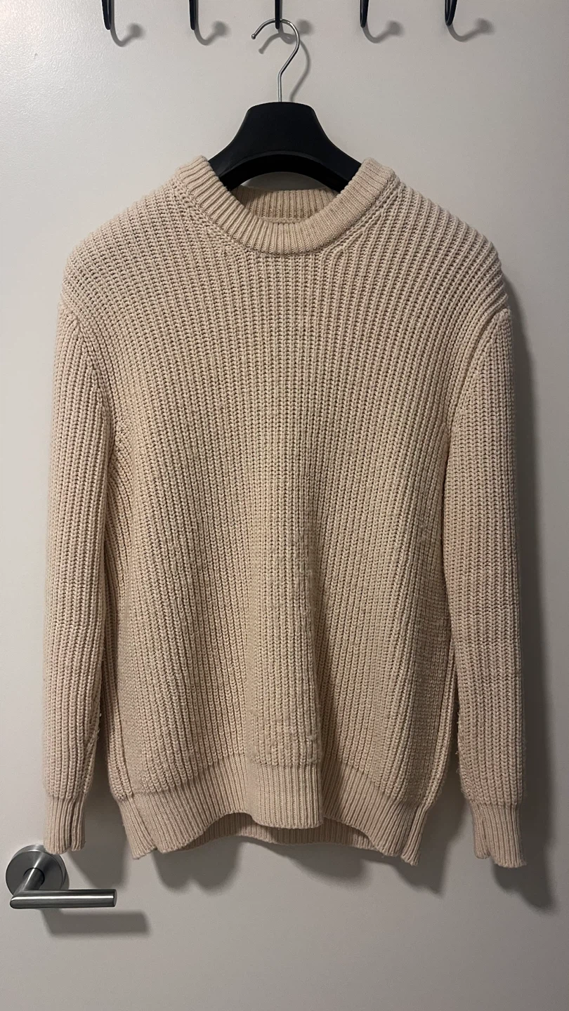 ZARA wool sweater // Size M