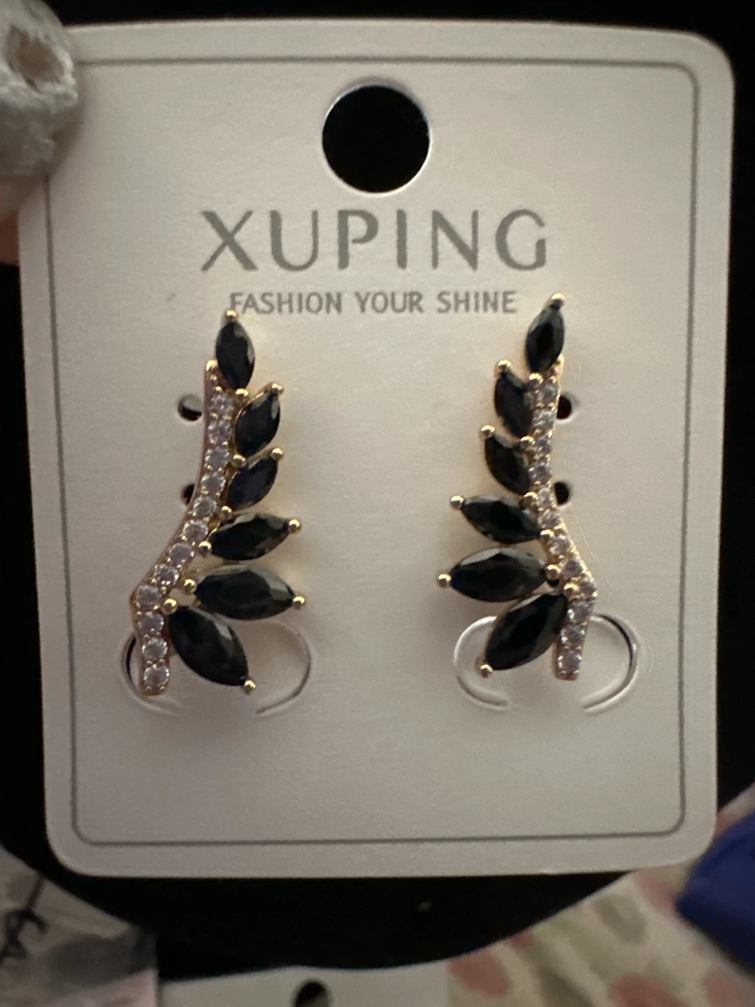 Xuping Black Stone Leaf Ear Climber Earrings
