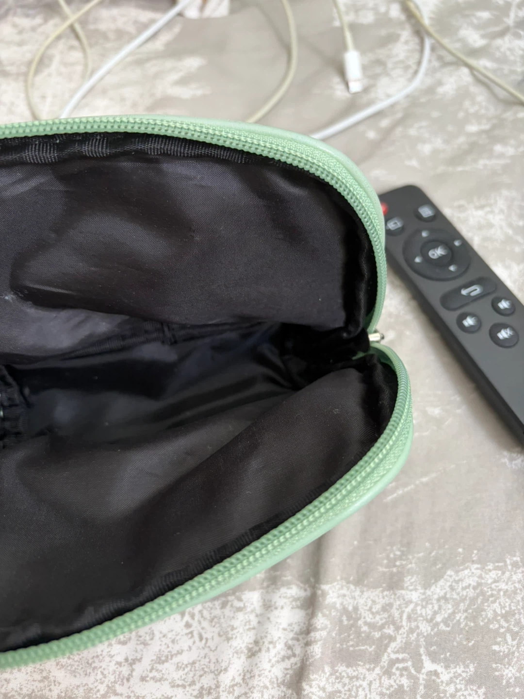 Pevonia Botanica Cosmetic Pouch - photo 2