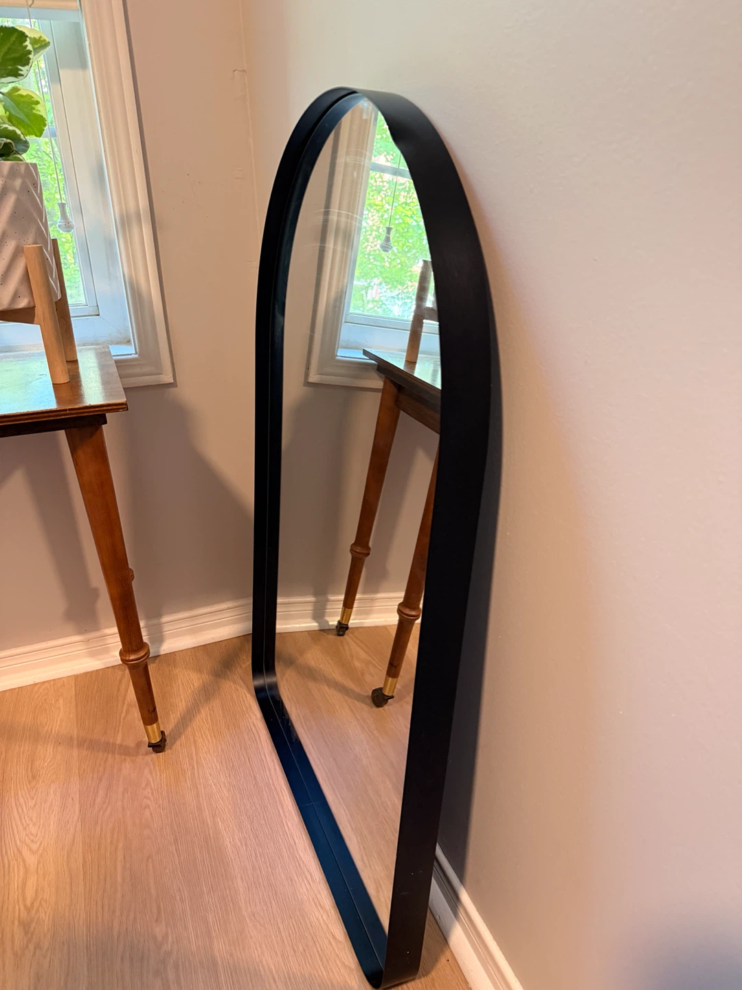 Arched Black Wall Mirror - photo 4