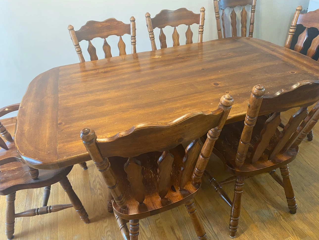 Solid Wood Dining Table and 6 Chairs - photo 2