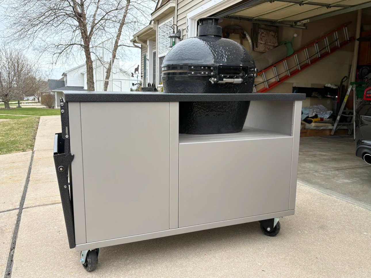Primo Ceramic Grill with Cabinet Table - photo 5