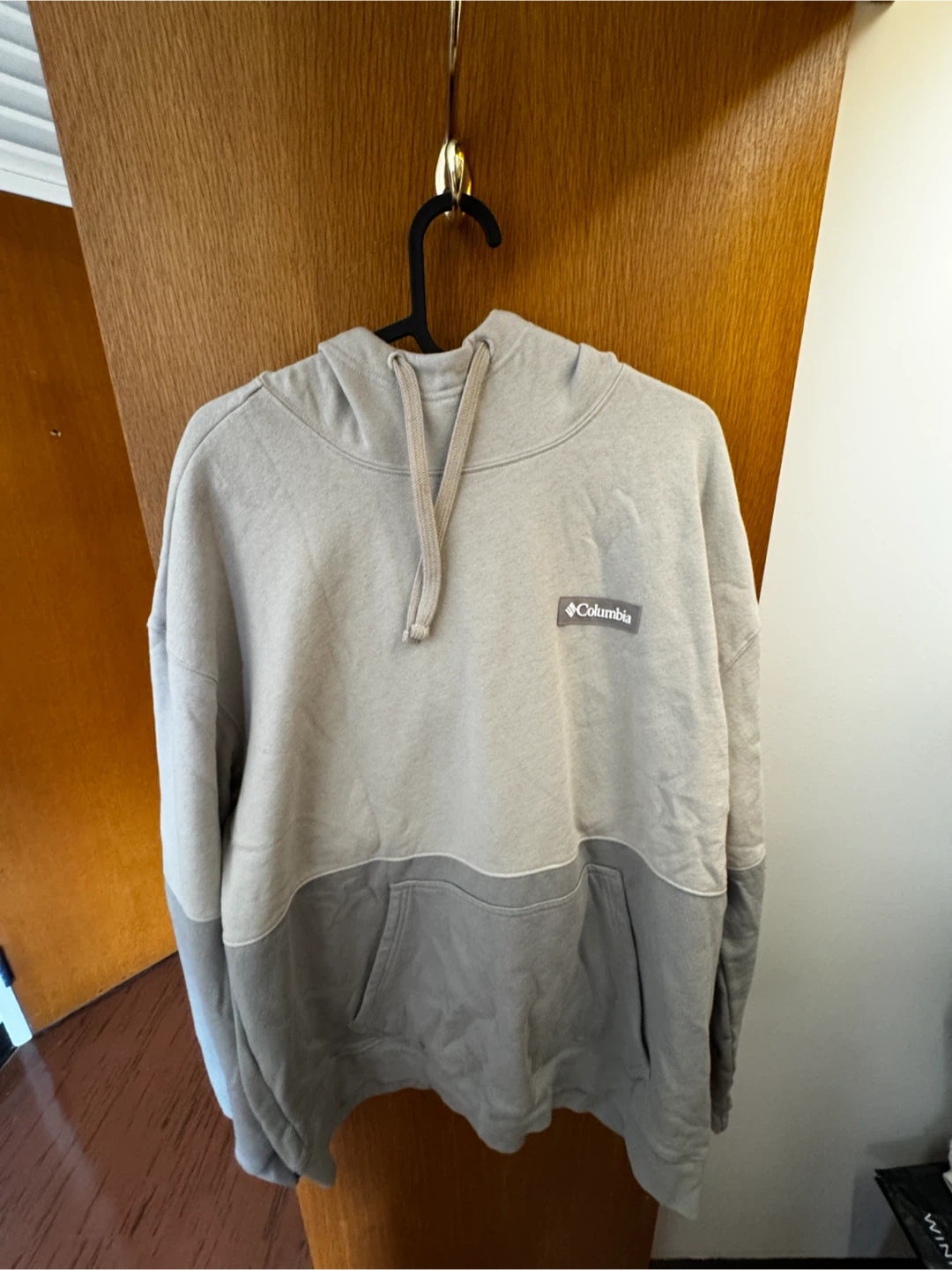 Columbias Men’s Hoodie